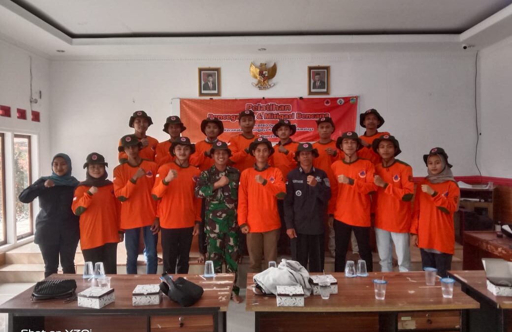 Relawan BPBD Desa Citalahab Melakukan Pelatihan Pencegahan dan Mitigasi Bencana