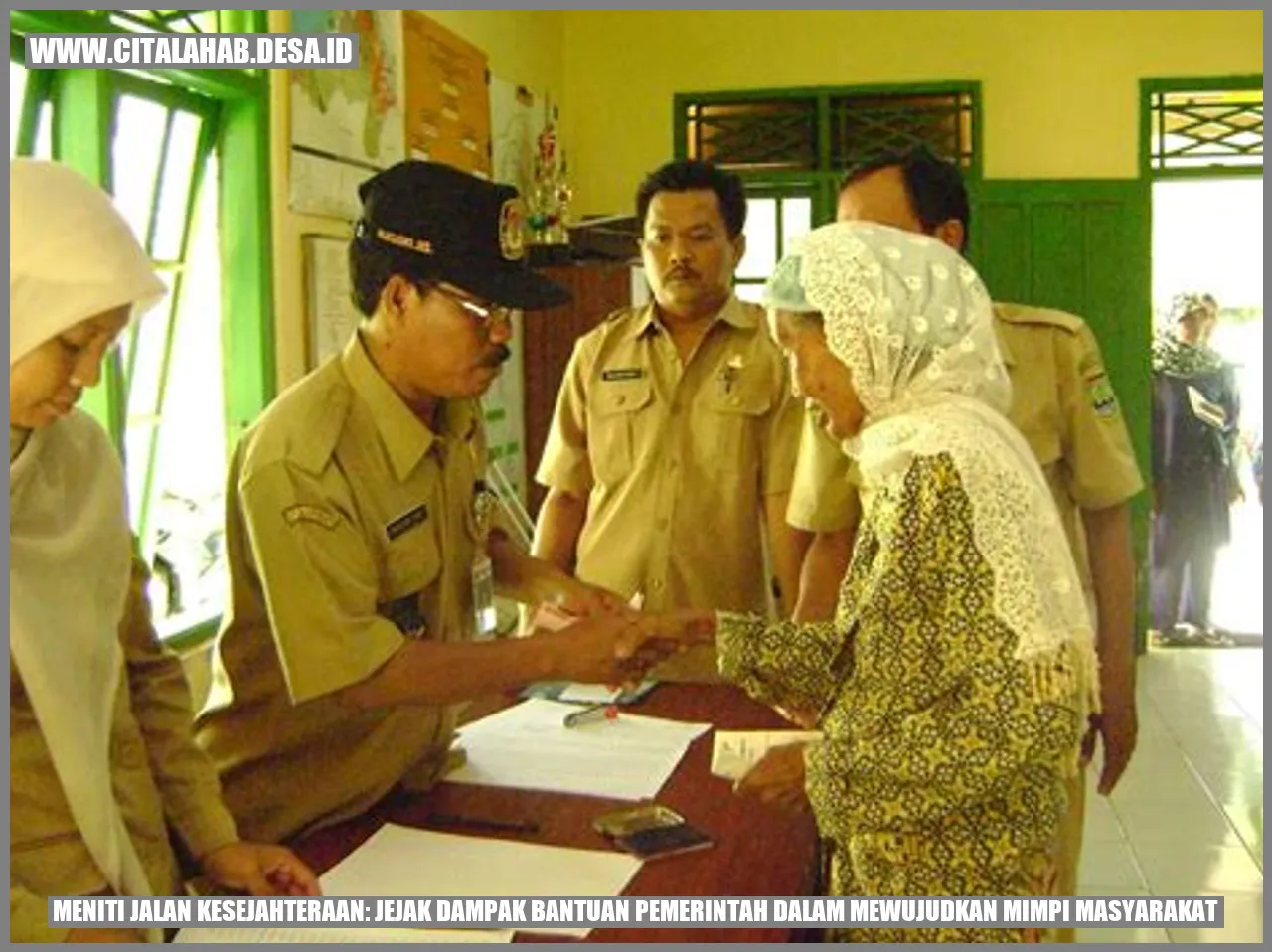 Meniti Jalan Kesejahteraan: Jejak Dampak Bantuan Pemerintah dalam Mewujudkan Mimpi Masyarakat